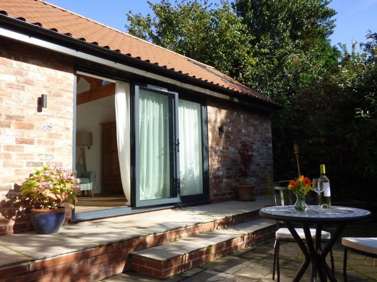The Old Potting Shed Villa York Exterior photo